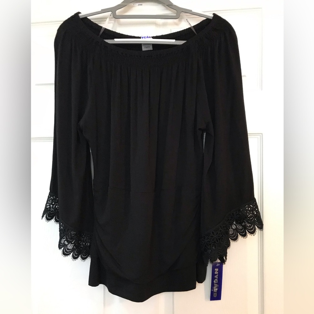 Elegant Nygard Black Lace-Trimmed Tunic